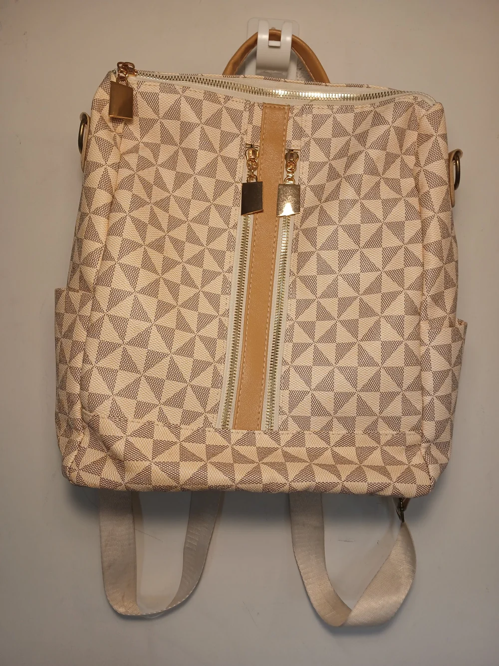 N/A chic cream